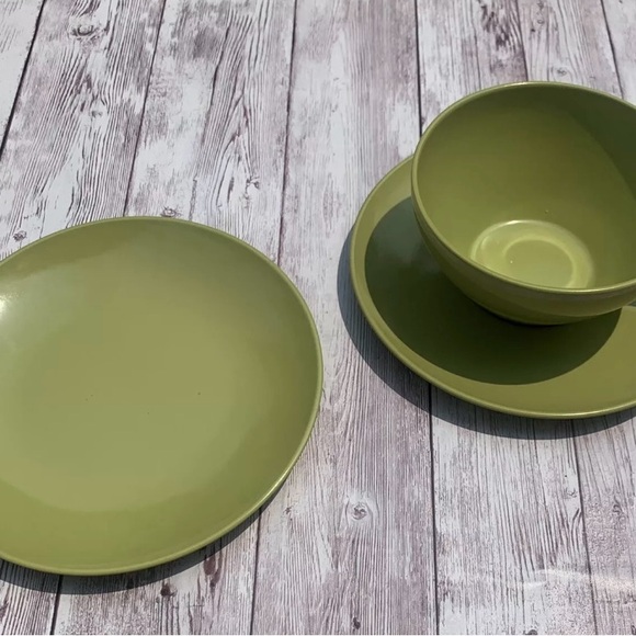 Vintage MCM Melmac Cups Saucers & Small Plates 20 Piece Lot Green Avocado - Picture 11 of 11